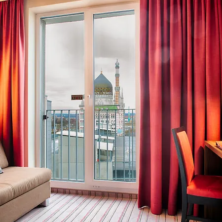 Hotel Leonardo Altstadt 3*