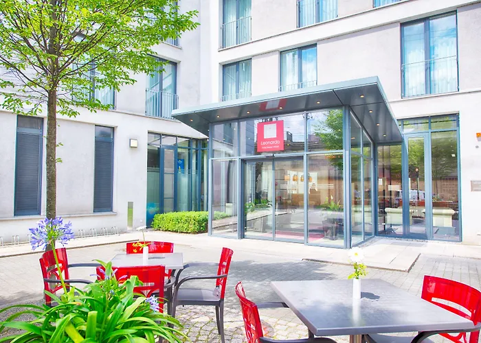 Hotel Leonardo Altstadt 3*