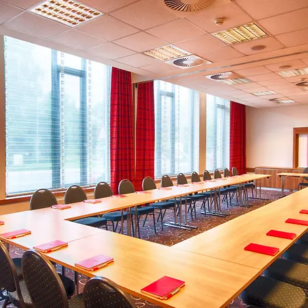 Leonardo Altstadt 3* Drezda